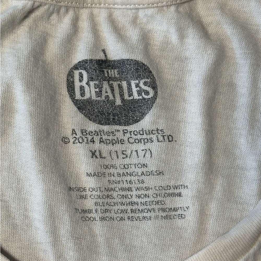 The Beatles Logo T-Shirt - Picture 2 of 2